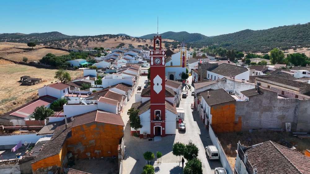Vista aérea del Castillo y Torre del Reloj