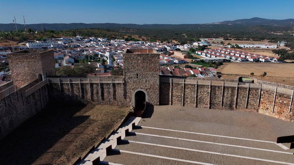Plaza de armas del castillo